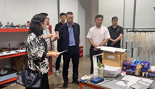 滎陽市副市長王亞濱等領(lǐng)導蒞臨眾邦公司調(diào)研
